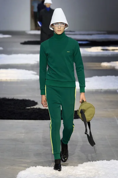 Look 5